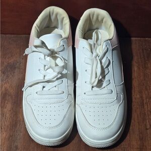 Womens White & Pink Sneakers Lace Up Low Cut Fashion Casual Size 41